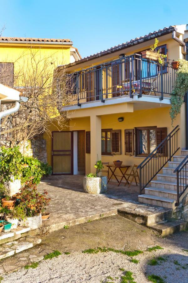 Apartments Redenta Tar-Vabriga Esterno foto