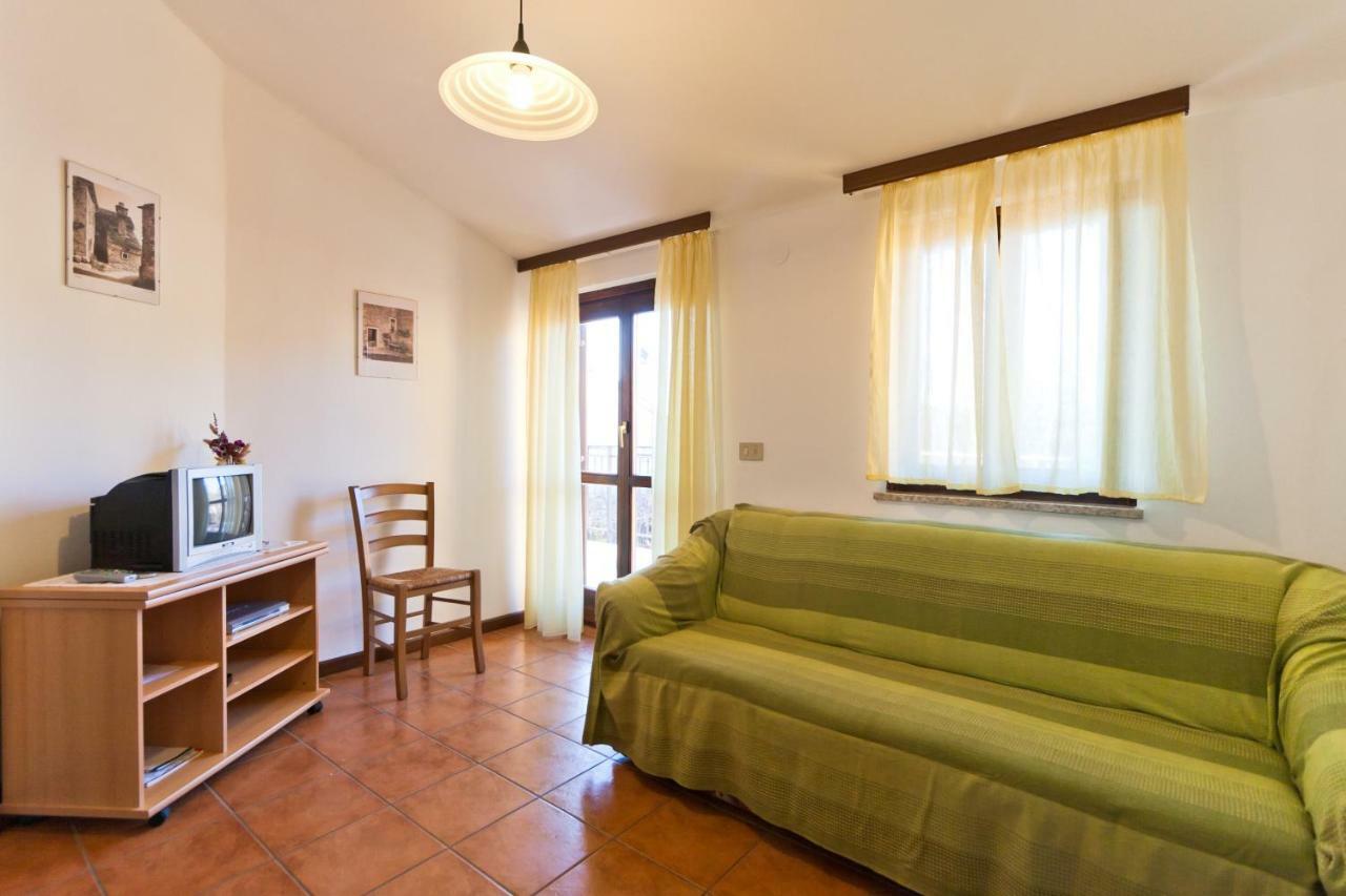 Apartments Redenta Tar-Vabriga Esterno foto